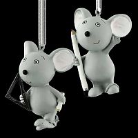 Подвесное украшение НГ EK Decor "Канцелярская мышь" 46748 полирезина,5,5см,асс. Подвесное украшение НГ EK Decor "Канцелярская мышь" 46748 полирезина,5,5см,асс.