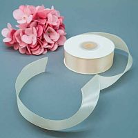 Лента 2,5см*22,85м атласная белый песок Микрос ч37970